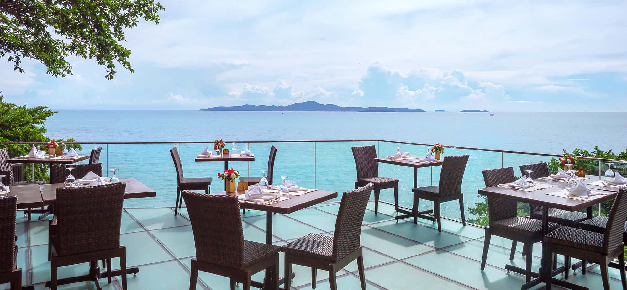 22_Dining-Larn Thong