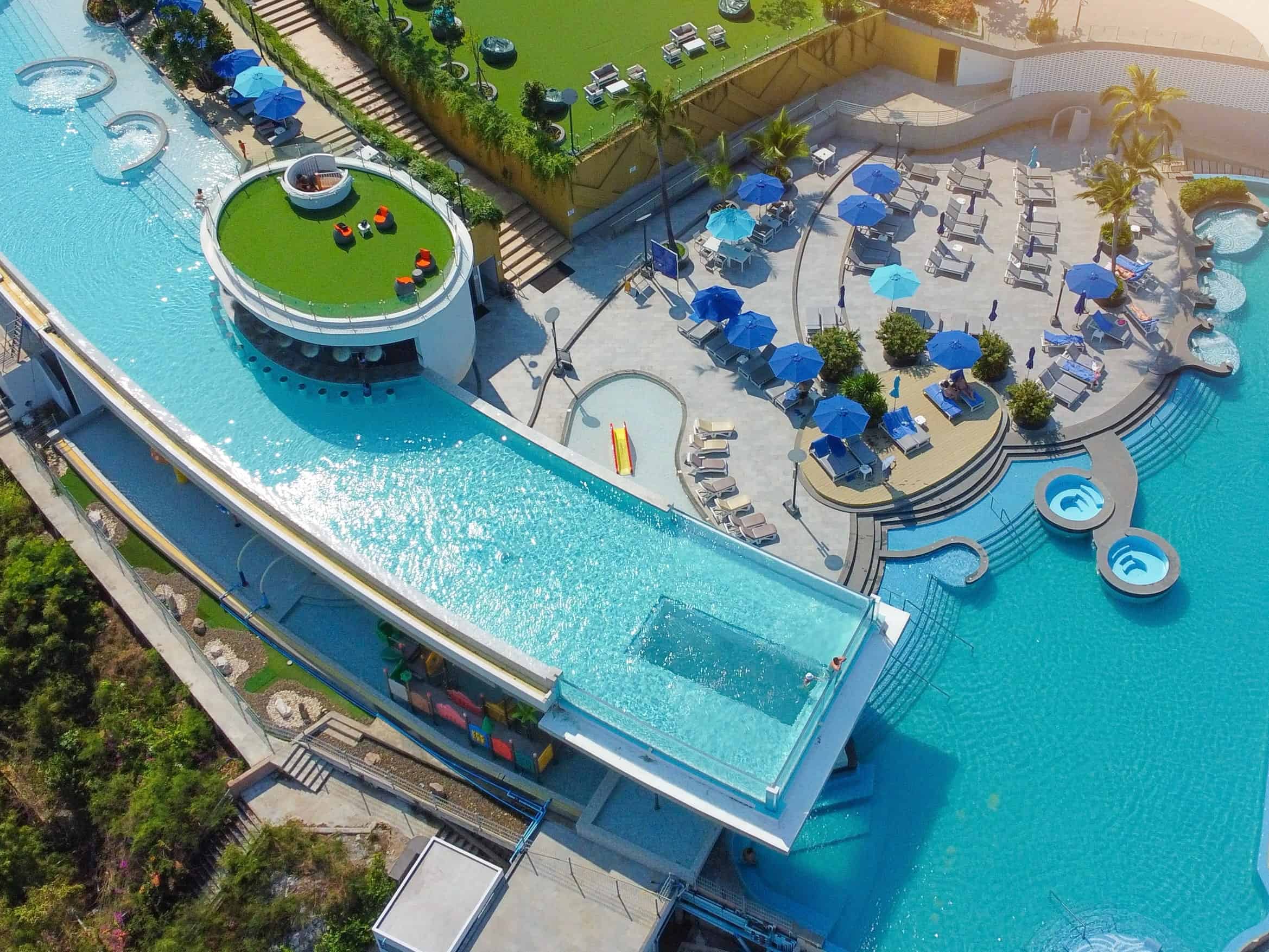 Sky Aquarium Pool - 03-min