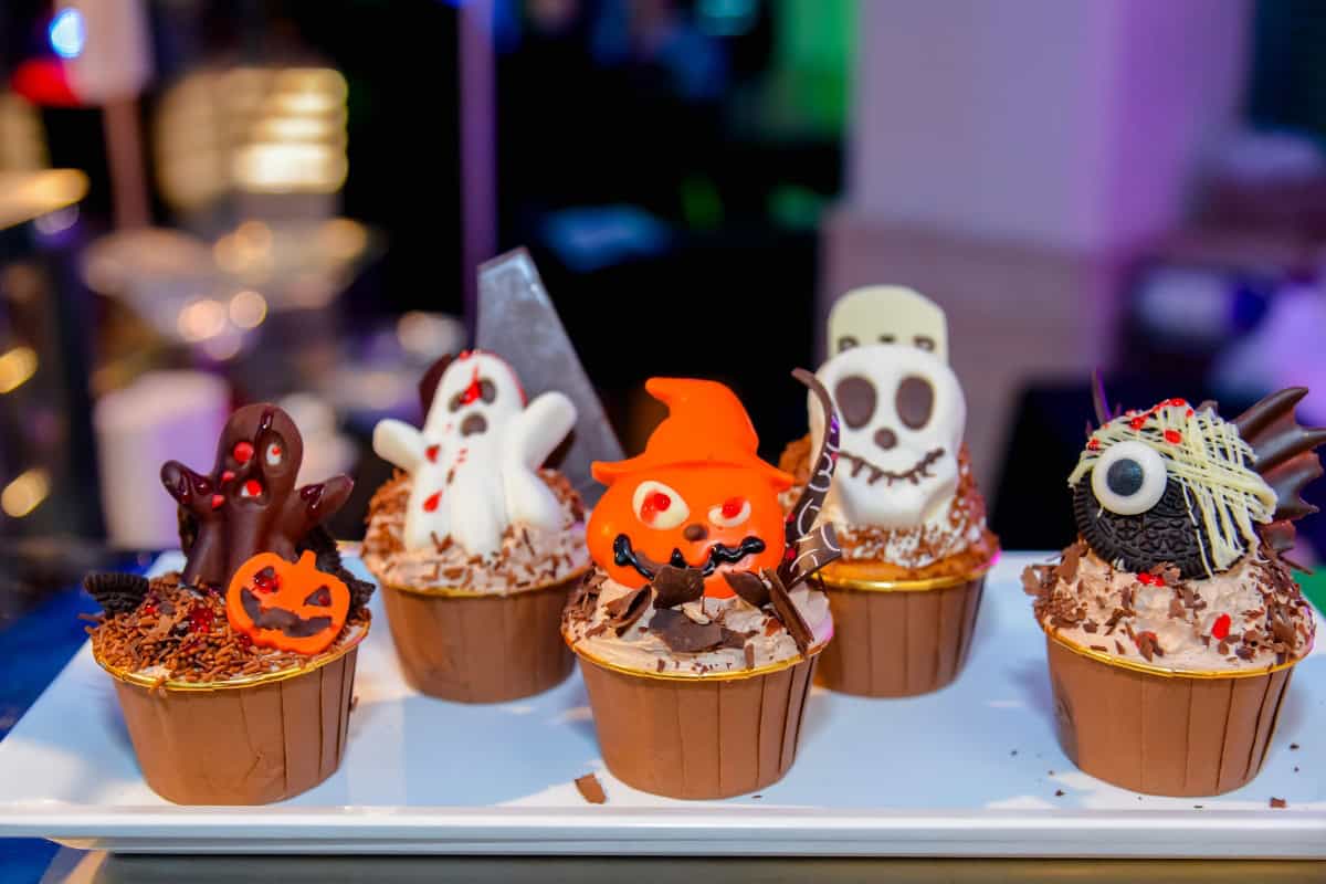 halloween themed cupcakes