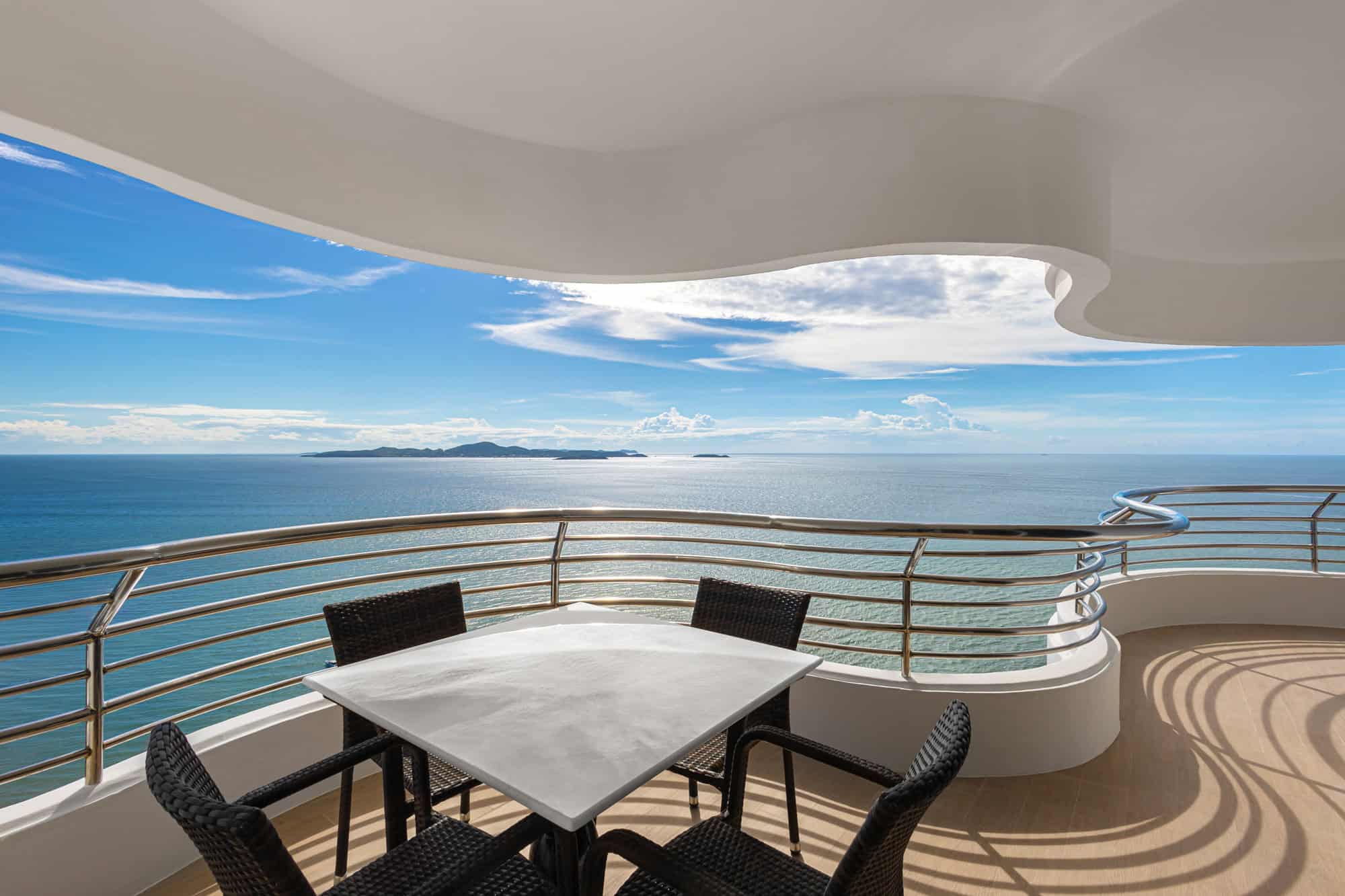 RC_Regency-Suite-2-16