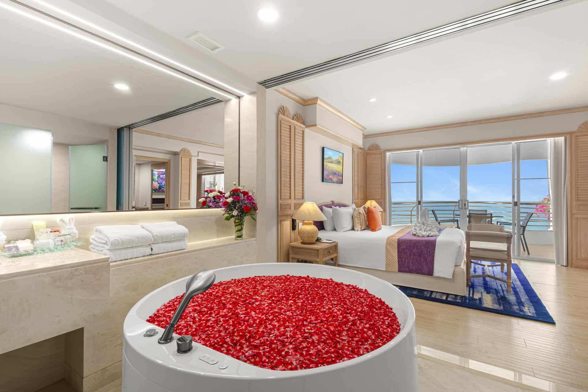 RC_Royal-Suite-2-03