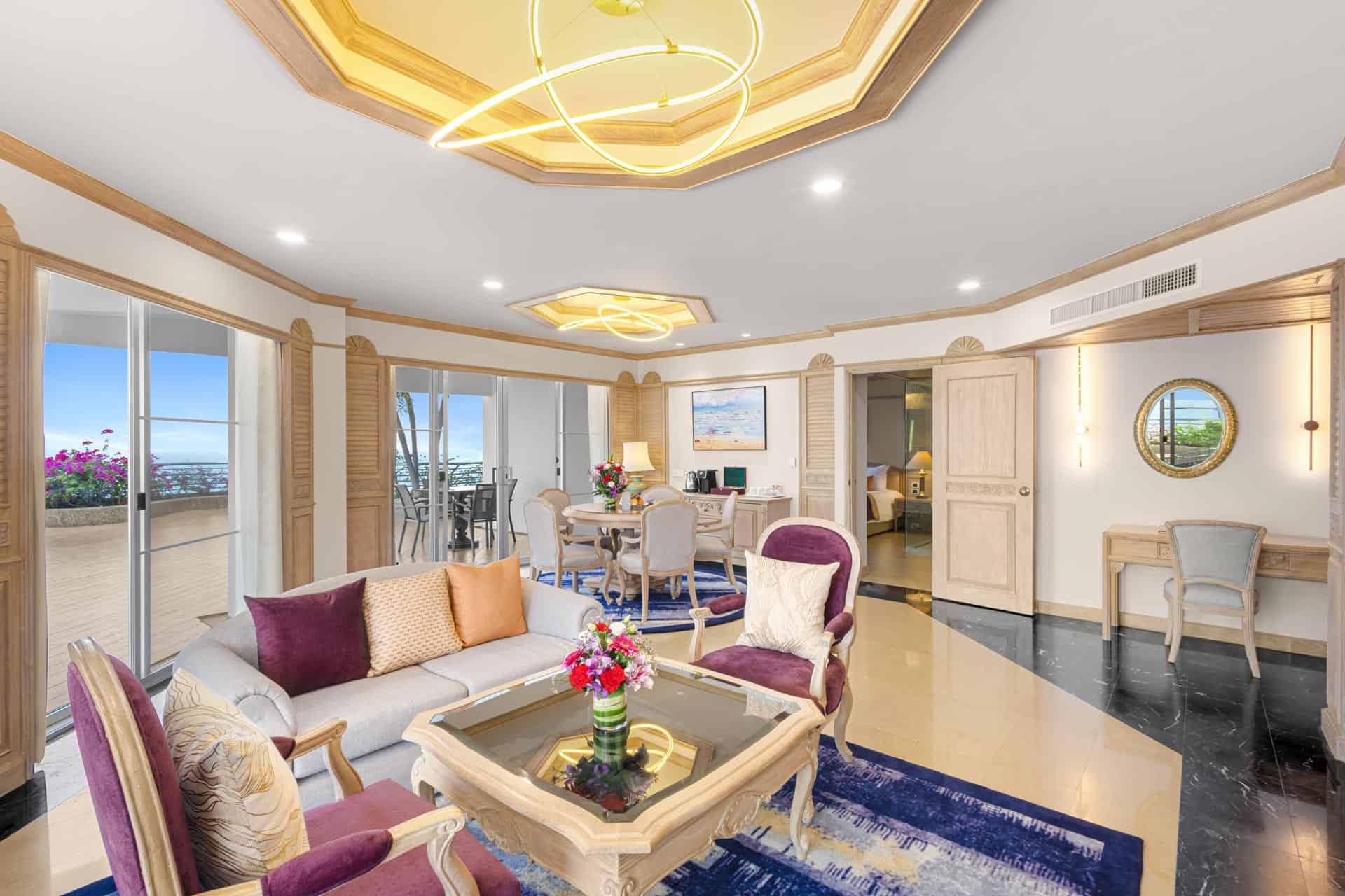RC_Royal-Suite-2-06