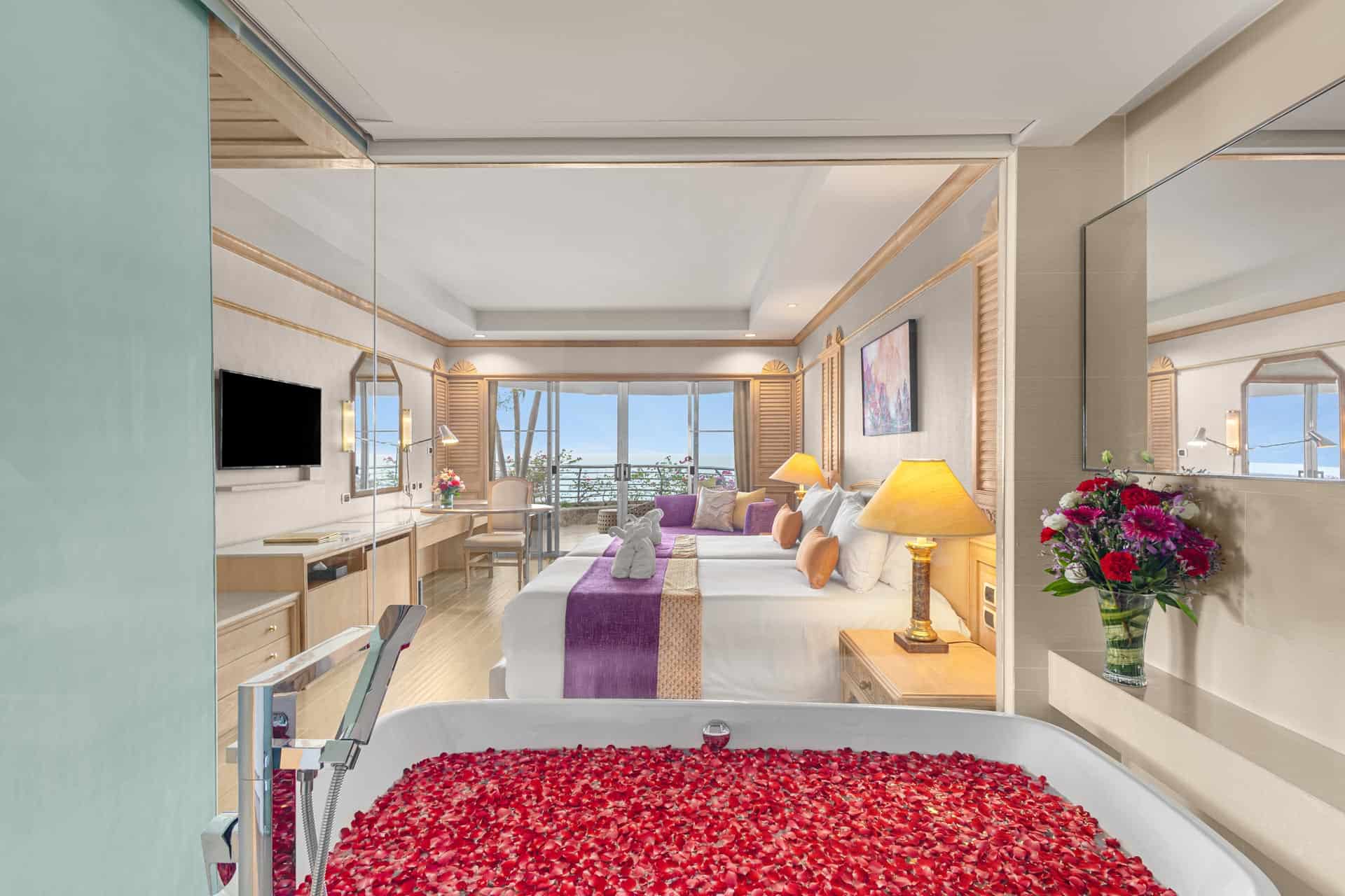 RC_Royal-Suite-2-09